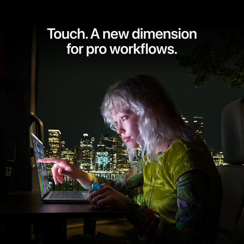 MacBook_Pro_PROLED_XDR_Display_16-in_M5_Pro_Silver_PDP_Image_Position_4__en-GB