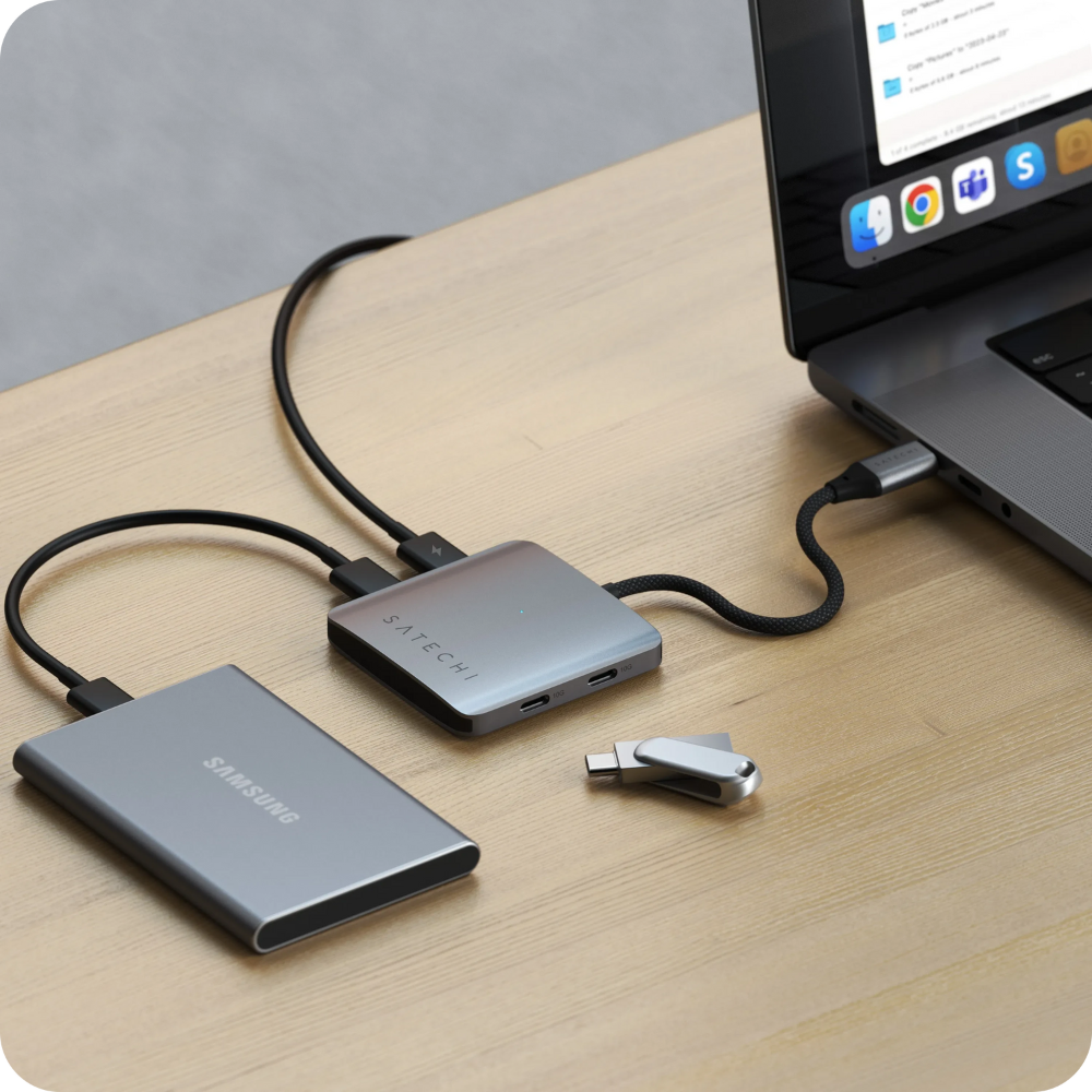 4 port USB C hub with PD